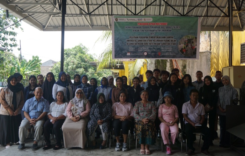 USU Gelar Pelatihan Bank Sampah Untuk Pemberdayaan Masyarakat Dalam Pengelolaan Lingkungan