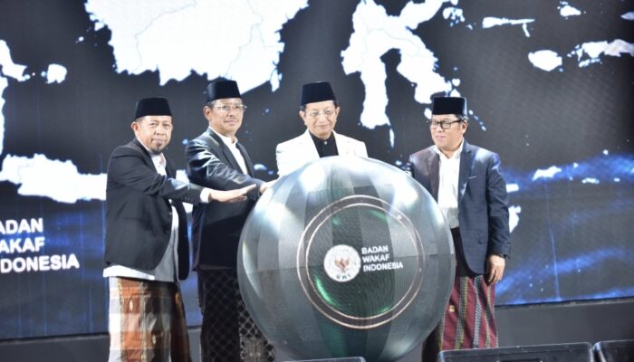 Gubernur Aceh Raih Penghargaan Pesantren Award 2025 dari Kemenag