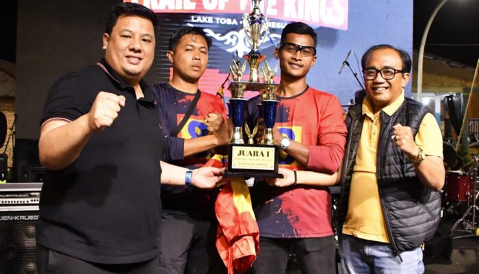 Puraka Medan Juarai Festival Solu Bolon Samosir