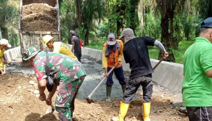 Antisipasi Banjir, Jalan Pertumbukan-Bandar Dolok Dibangun Tembok Penahan dan Gorong-Gorong