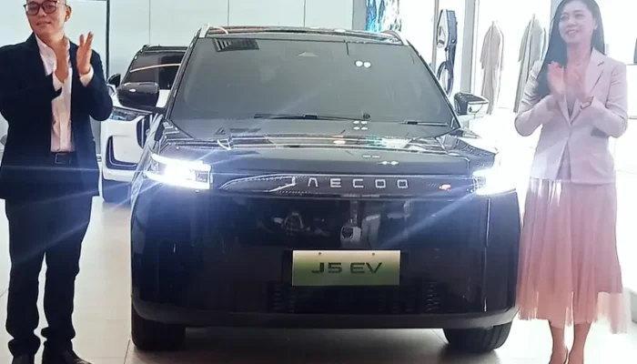 SUV Listrik JAECOO J5 EV Resmi Hadir Di Kota Medan