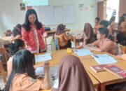 Guru SMPN 9 P.Siantar Hidupkan Suasana Kelas Dengan Pembelajaran Mendalam