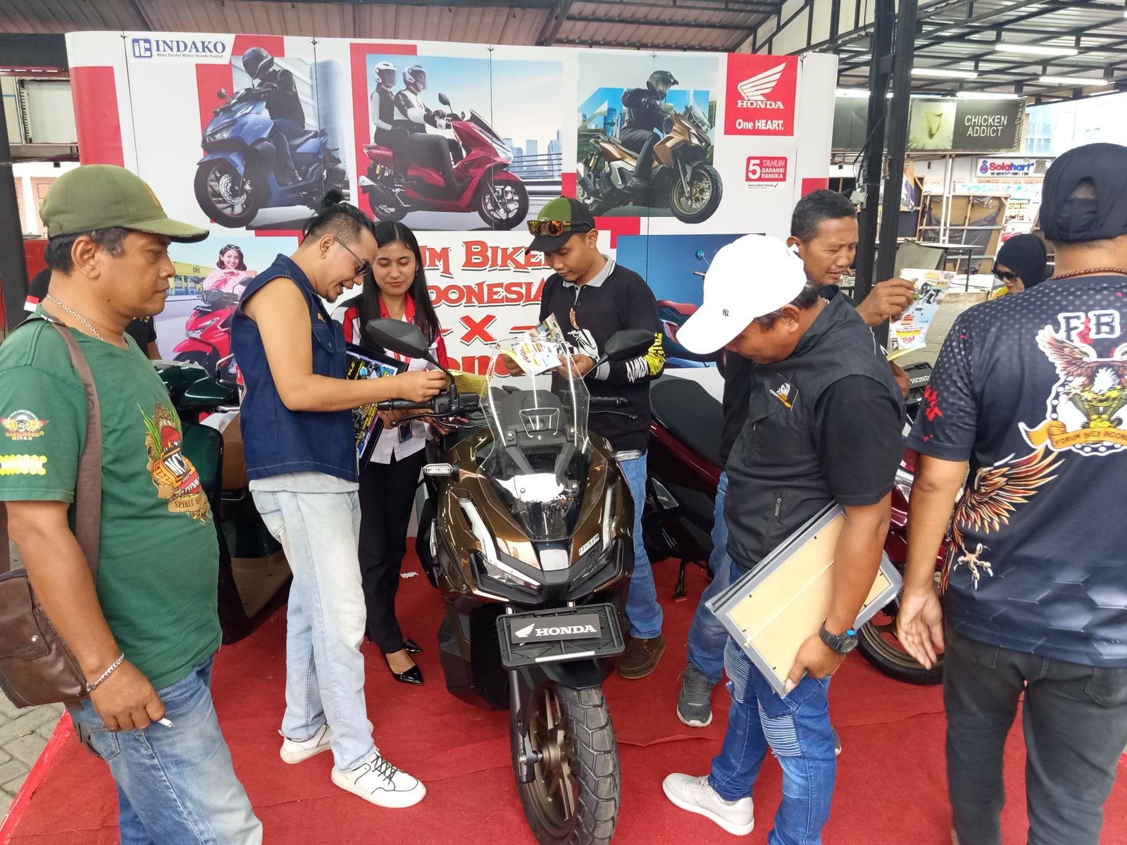 Motor Premium Honda Curi Perhatian di 5Th Anniversary Forum Bikers Indonesia