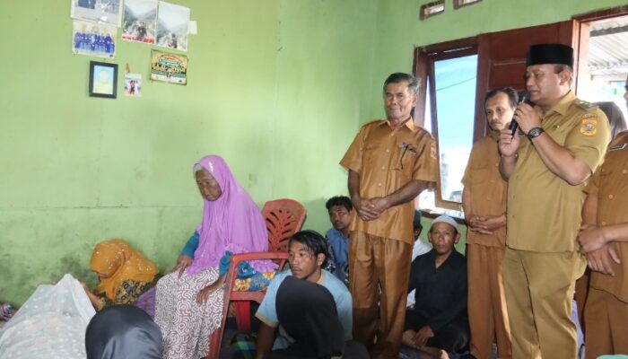 Wabup Dairi Sampaikan Duka Mendalam Atas Meninggalnya Warga Berampu