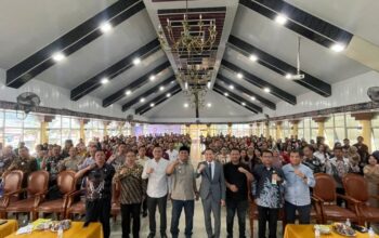 Seminar Nasional Di Dairi Bahas Cara Menjadi Guru Hebat