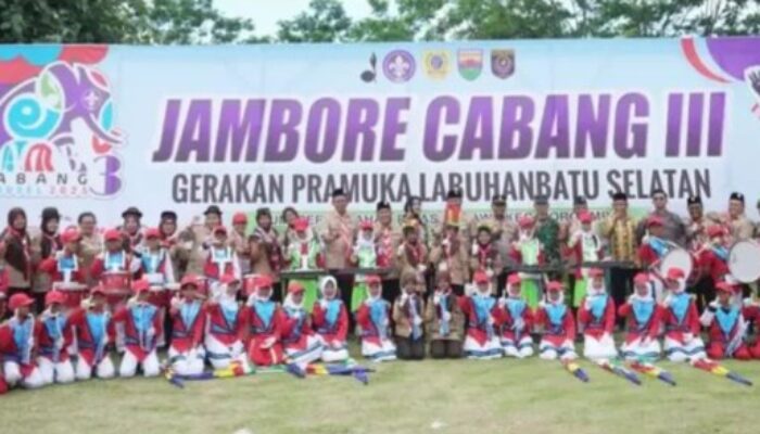Wabup Labusel Buka Jambore Pramuka Cabang III Tahun 2025