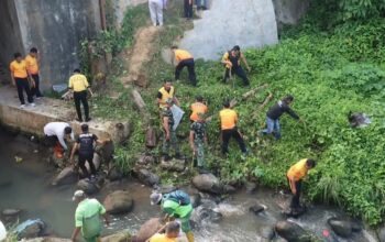 Antisipasi Bencana, Polres Padangsidimpuan Gelar Gotong Royong