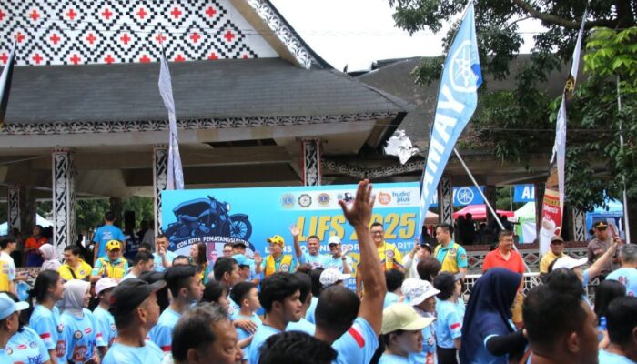 Jalan Sehat Lions Club, Pemko Siantar Apresiasi Bakti Sosial Operasi Katarak