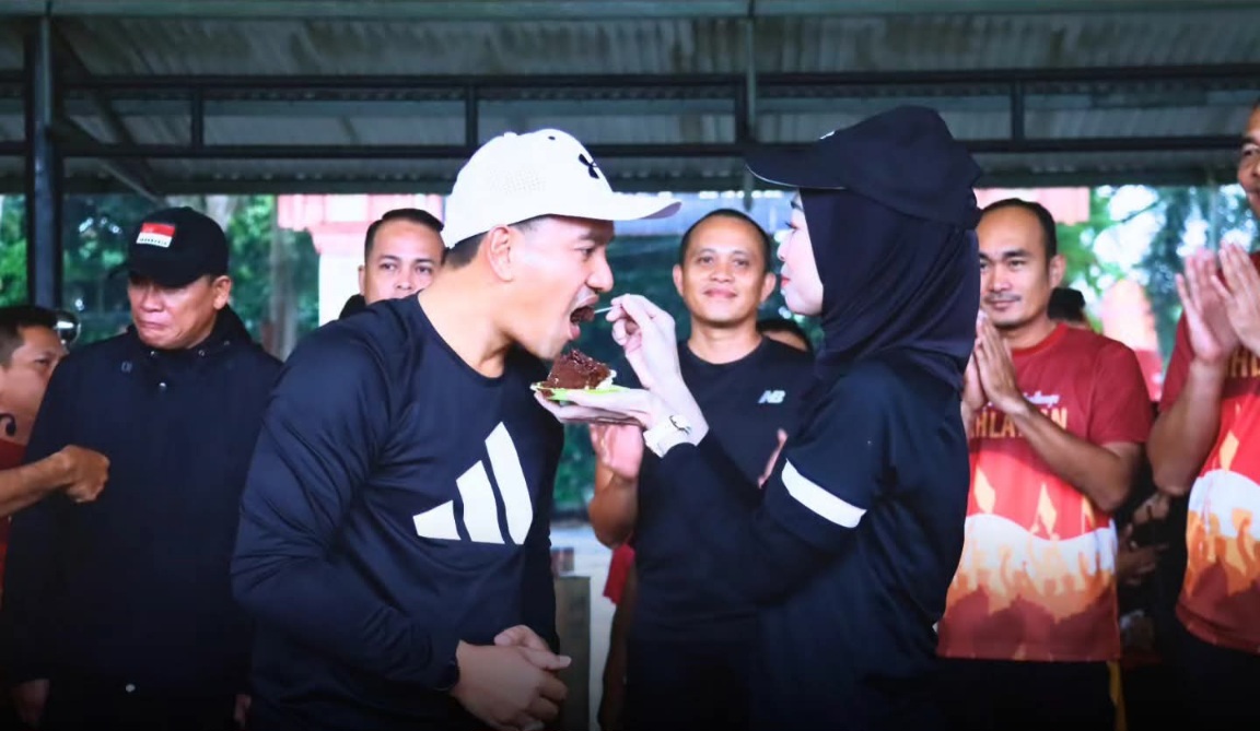 Wali Kota Tebingtinggi Rayakan Ultah Ke-43 Bersama Warga Di CFD Dan Fun Run