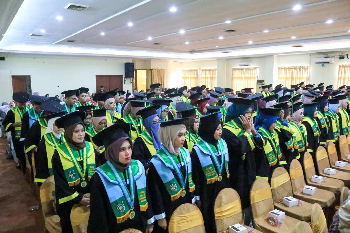 Asisten III Dedi Tunasto Hadiri Wisuda Sarjana STAI UISU, Wakili Wali Kota Pematangsiantar