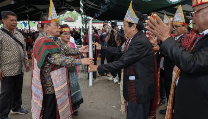 Wesly Silalahi Hadiri Pesta Wisata Leluhur Raja Silahisabungan Di Samosir