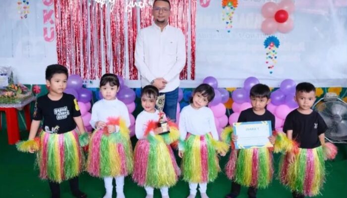 Bupati Labusel Apresiasi Guru Cermari Di Perayaan Hari Guru