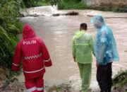 Polsek Siantar Martoba Pantau Sungai Antisipasi Banjir