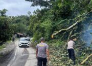 Longsor Pakpak Bharat, Polisi Siaga Cegah Macet Dan Pungli