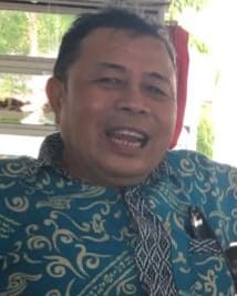 Demokrasi Politik Pasang Badan