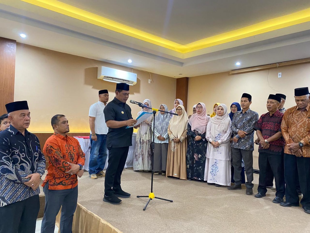 Bupati Syech Muharram Kukuhkan Pengurus FOSMADA Dan FOSMADAKA