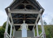 Batu Hobon Wisata Sakral Di Samosir, Menyimpan Harta Pusaka