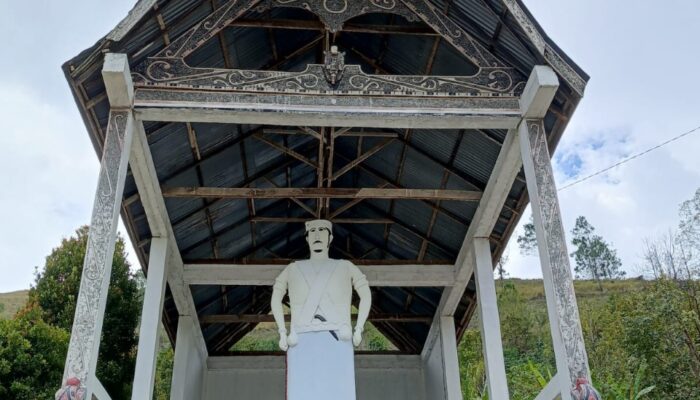 Batu Hobon Wisata Sakral Di Samosir, Menyimpan Harta Pusaka