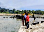 Atasi Keluhan Petani, Dinas Pengairan Aceh Keruk Sedimen Irigasi Krueng Baru