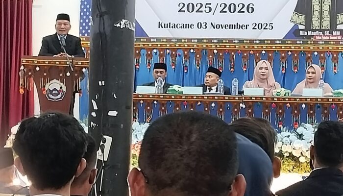 Ratusan Mahasiswa UGL Aceh Tenggara Ikuti Yudisium Fakultas Ekonomi