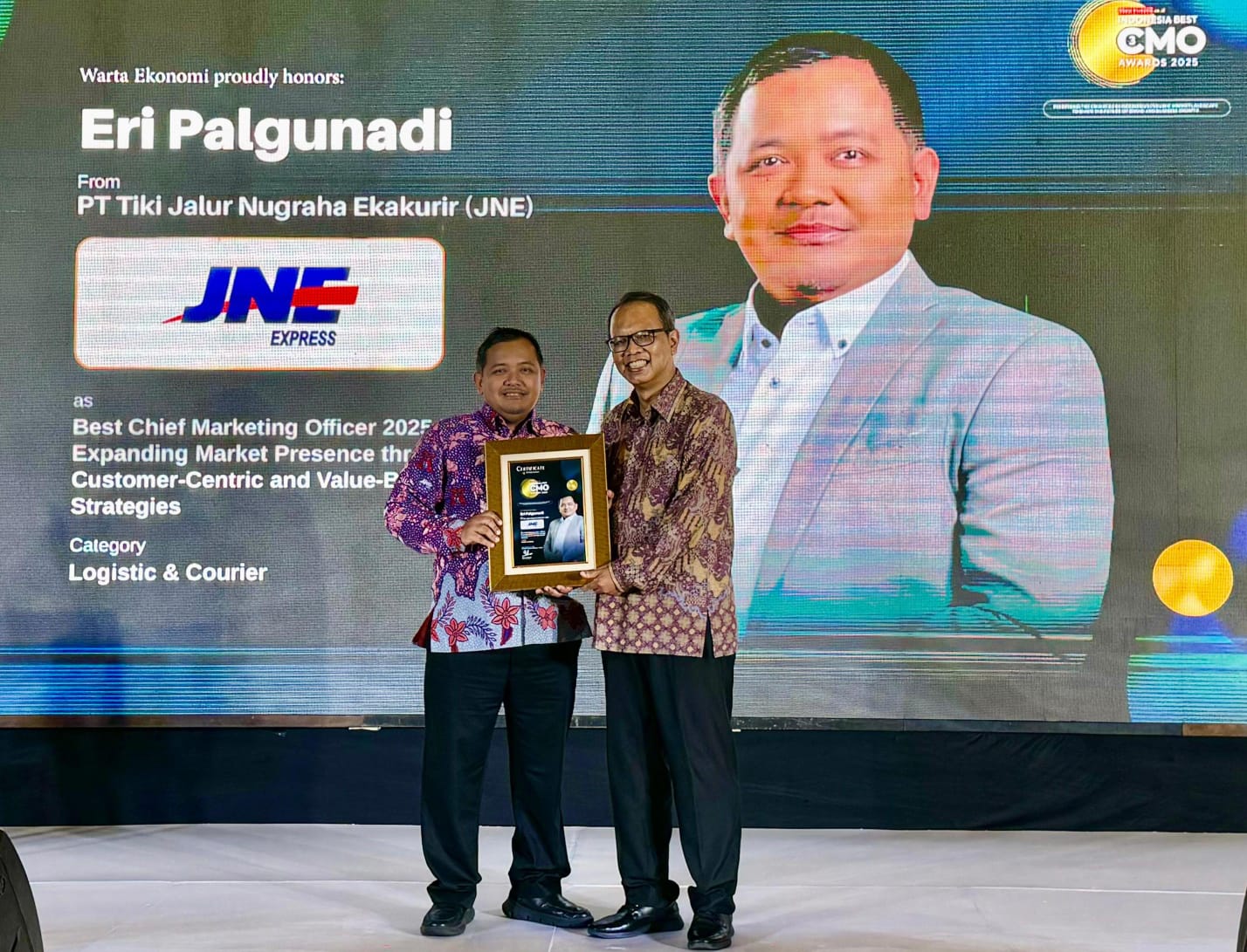 JNE Raih Penghargaan Best Chief Marketing Officer Award 2025