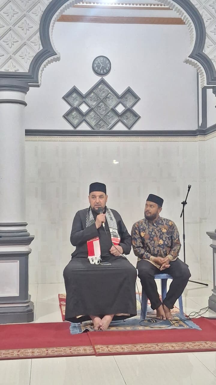 Umat Islam Wajib Bantu Palestina