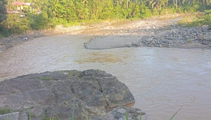 Sungai Keruh Akibat PETI, Warga Desak Bupati Dan Kapolres Madina Bertindak