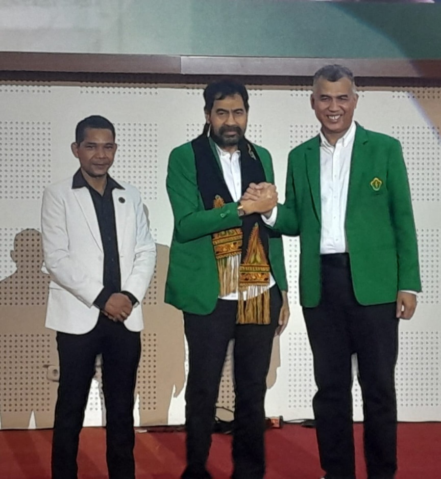 Usai Dikukuhkan Sebagai Alumni Kehormatan Unimal, Mualem: Kita Bukan Membelakangi Medan Tapi Mereka Sombong Sendiri