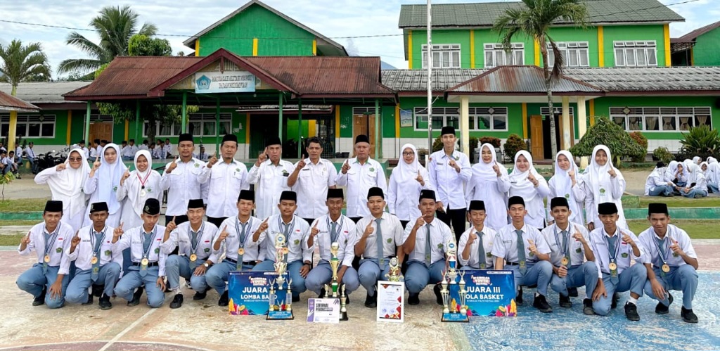 MAN 1 Padangsidimpuan Juara 1 Turnamen Youngma Futsal Cup III 2025