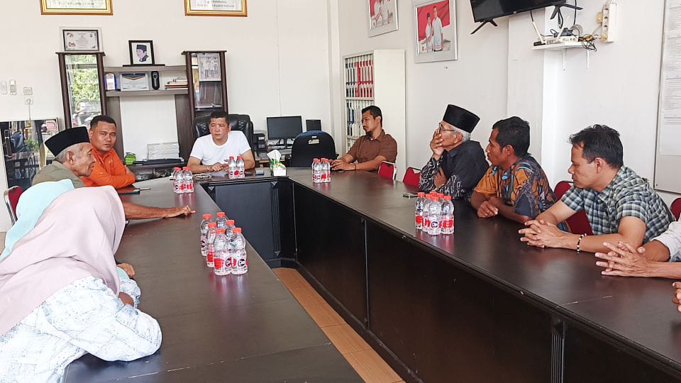 Warga Tapus Sambangi Ketua DPRD Madina, Pertanyakan Status Lahan Eks PT. M3