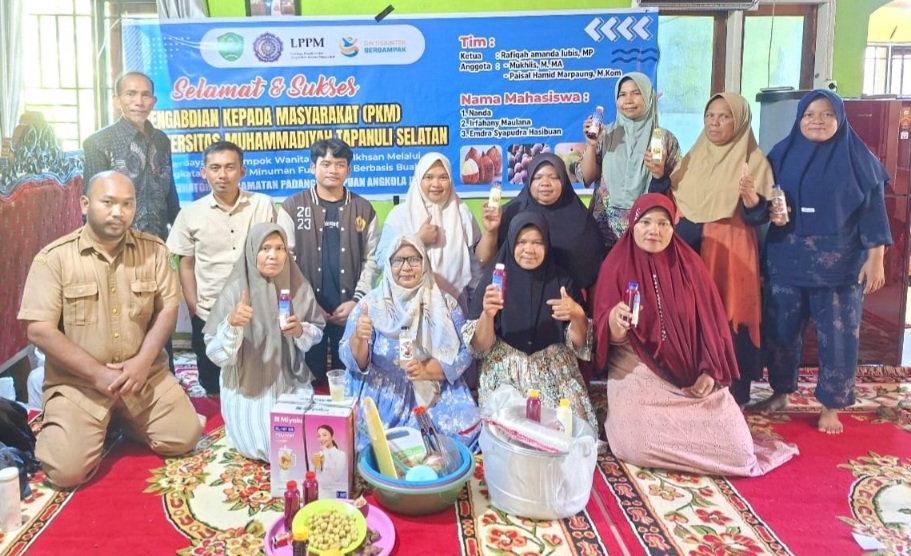 Dosen UM Tapsel Edukasi Masyarakat Ciptakan Minuman Fungsional Dari Buah Lokal