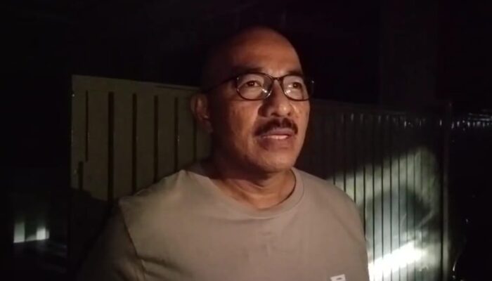 Hakim Khamozaro Masih Pimpin Persidangan Saat Rumahnya “Terbakar”, Langsung Syok