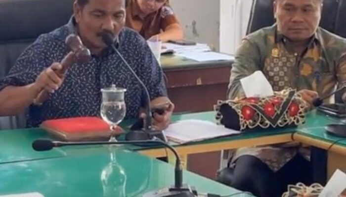 Ketua DPRD Skors Rapat Pembahasan R-APBD 2026