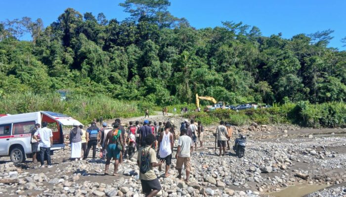 Banjir Bandang Nduga , 15 Orang Meninggal 8 Orang Masih Dicari