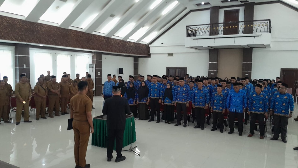 Ayahwa Mutasi 131 Kepsek SD/SMP Dan Pengawas