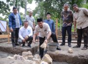 Wabup Aceh Besar Letakkan Batu Pertama Pembangunan Rumah Bantuan Islamic Relief, BMA Dan PT SBA