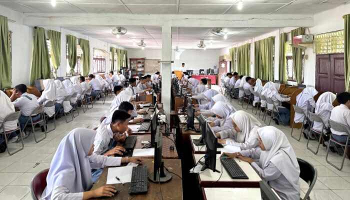 MAN 1 Padangsidimpuan Uji Kemampuan Siswa Hadapi Seleksi Masuk PTN