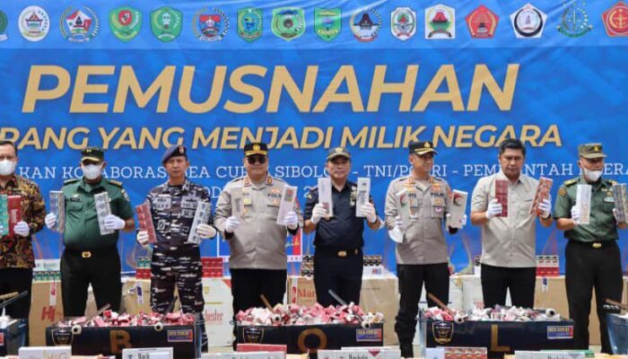 BC Sibolga Musnahkan Rokok Ilegal Dan Miras Senilai Rp1,8 Miliar