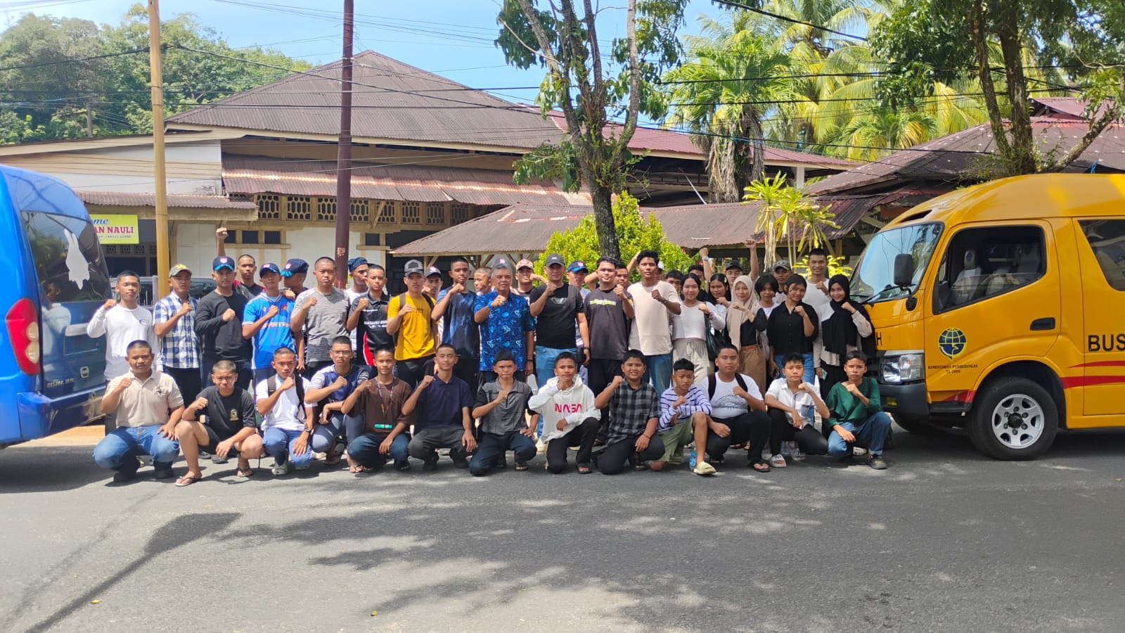 Ketua KONI Sibolga Berangkatkan 41 Atlet Pencak Silat Ikut Kejurda Merpati Putih Di Medan