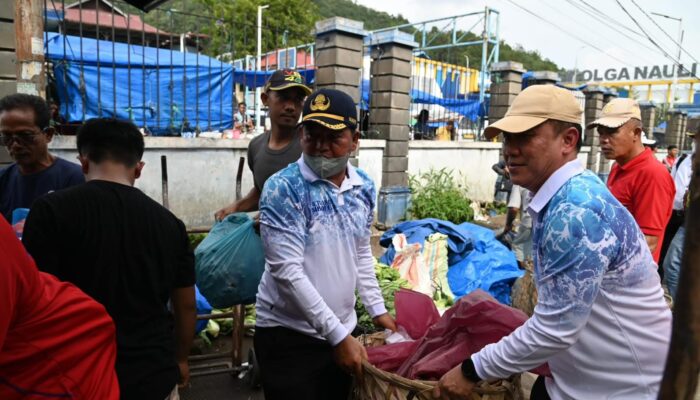 Pemko Sibolga Tertibkan Pedagang Liar Sekitar Pasar Sibolga Nauli