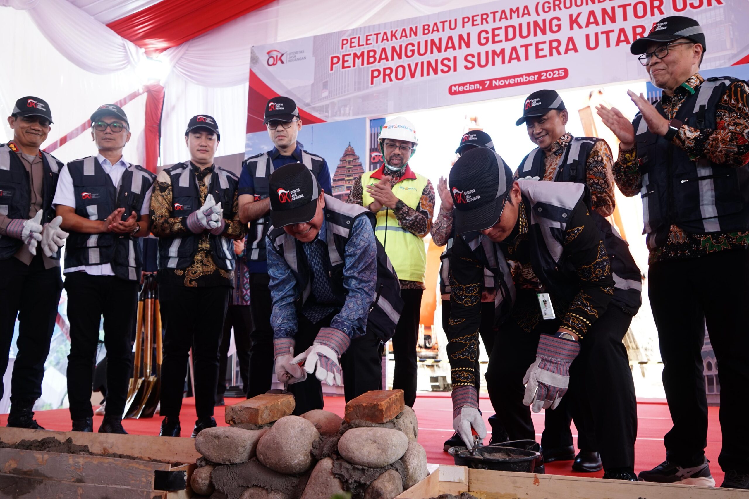 OJK Mulai Bangun Kantor Di Sumut Disaksikan Walikota Medan