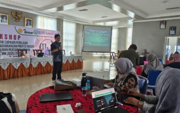 Polikteknik Pembangunan Pertanian (Polbangtan) Kementan Medan menggelar workshop tugas akhir, rubrik capaian penilaian pembelajaran dan pengembangan profesi dosen yang dilaksanakan di Aula Balai Kota Tebing Tinggi, Minggu (9/11/2025).