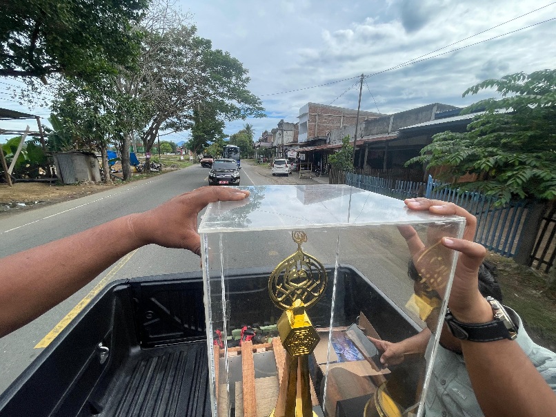 Kafilah Aceh Besar Disambut Wabup, Arak Piala Dari Saree Hingga Dekranasda