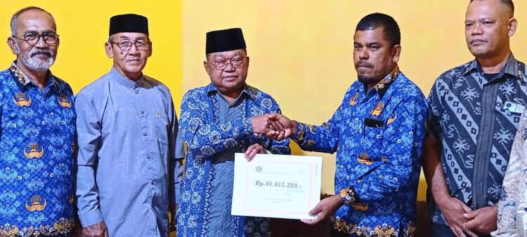 Kemenag Pidie Salurkan Zakat Rp61,6 Juta Ke Baitul Mal Kabupaten Pidie