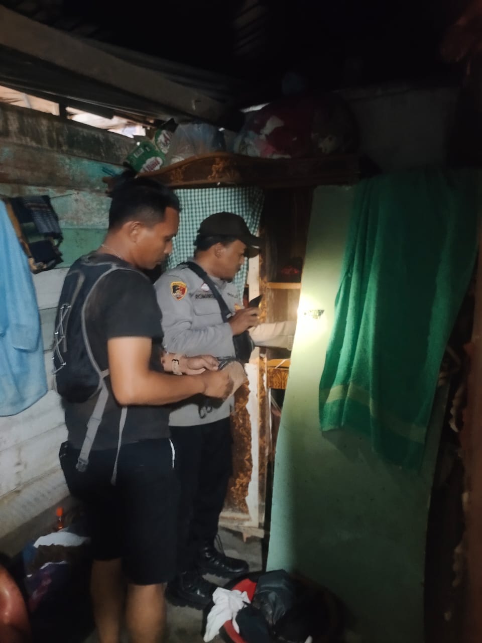 Polsek Panai Tengah Gerebek Rumah Warga Di Labuhan Bilik