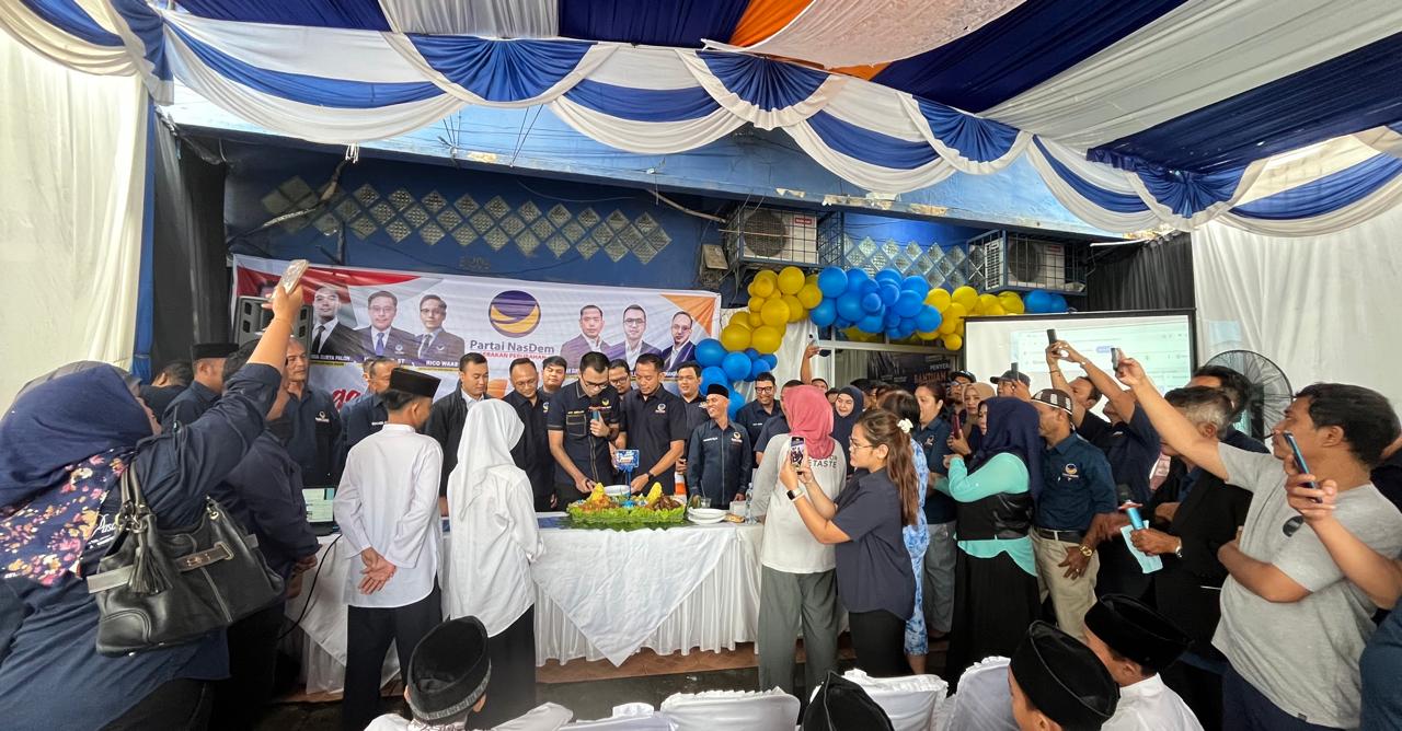 Rayakan HUT Ke 14, DPD Nasdem Medan Bagikan 100 Paket Bansos