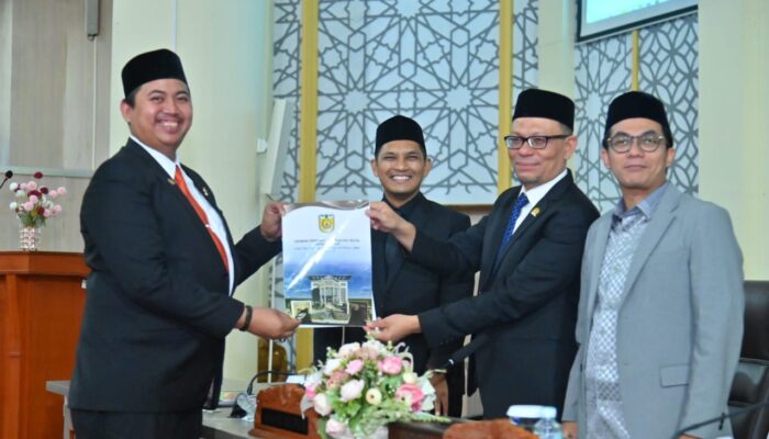 Fraksi PKS Minta Wali Kota Tambah Anggaran Untuk Perbaiki Jalan Berlubang Di Banda Aceh