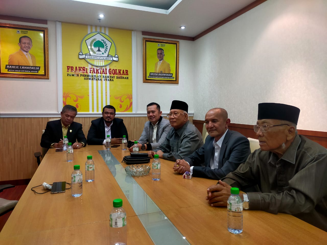 F-Partai Golkar DPRD Sumut Bangga Soeharto Pahlawan Nasional