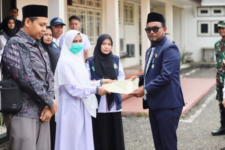 Plt Asisten II Wakili Bupati Pidie Pada Peringatan HKN Ke-61