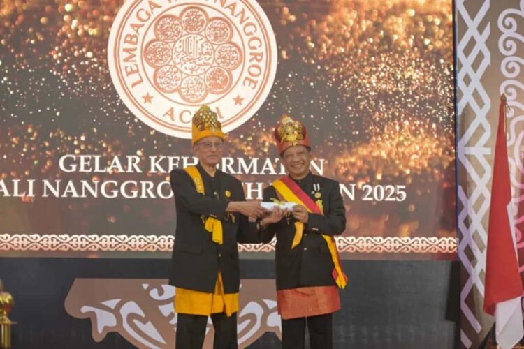 Tito Karnavian Mendapat Gelar Kehormatan Adat Aceh